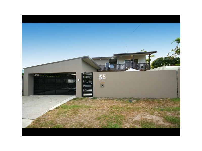 35 Mallawa Drive, Palm Beach QLD 4221