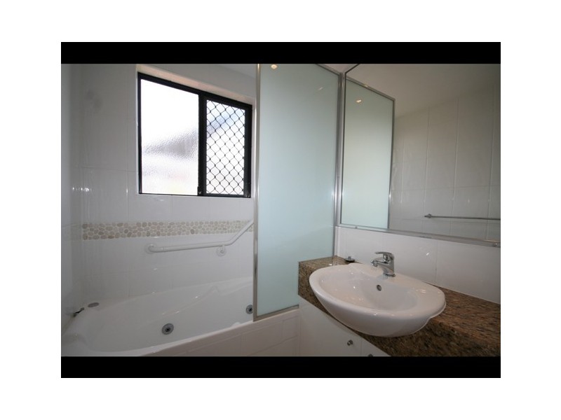 3/2008 Gold Coast Highway, Miami QLD 4220