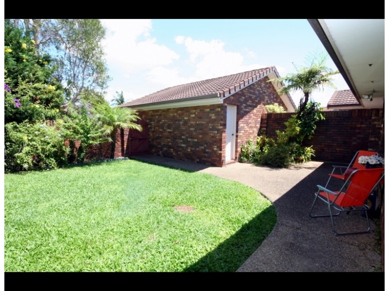 2/79 Treeview Drive, Burleigh Waters QLD 4220