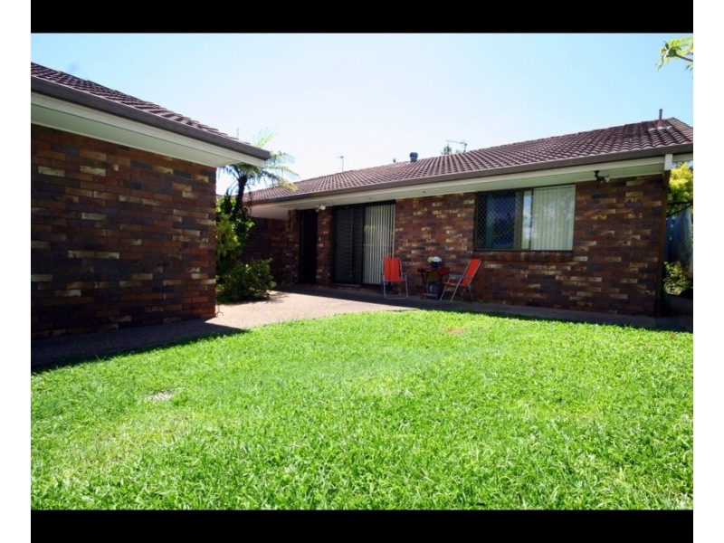 2/79 Treeview Drive, Burleigh Waters QLD 4220