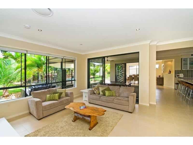 6 Andromeda Pde, Robina QLD 4226
