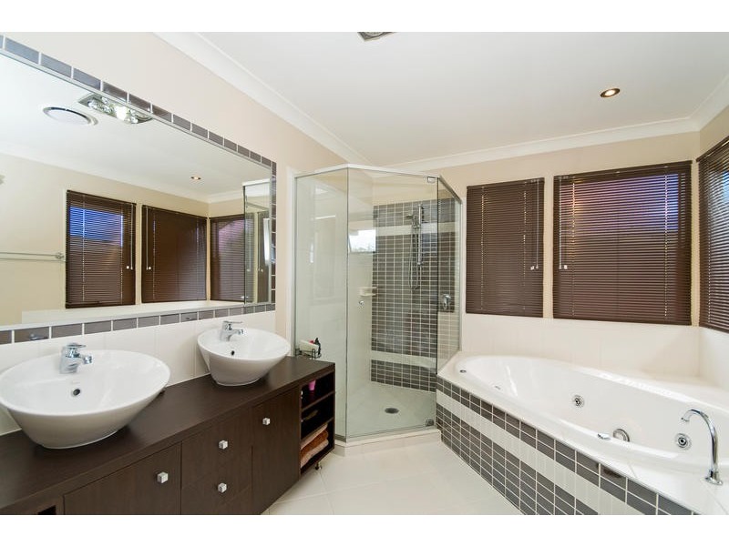 6 Andromeda Pde, Robina QLD 4226