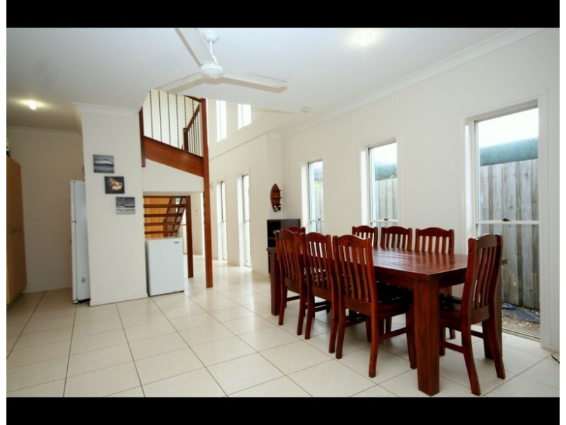 1/49 Albion Avenue, Miami QLD 4220