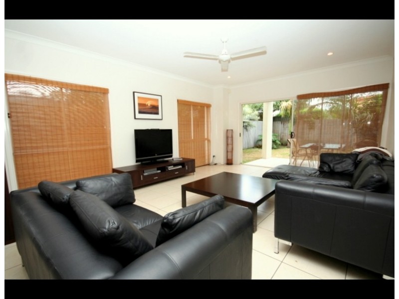 1/49 Albion Avenue, Miami QLD 4220