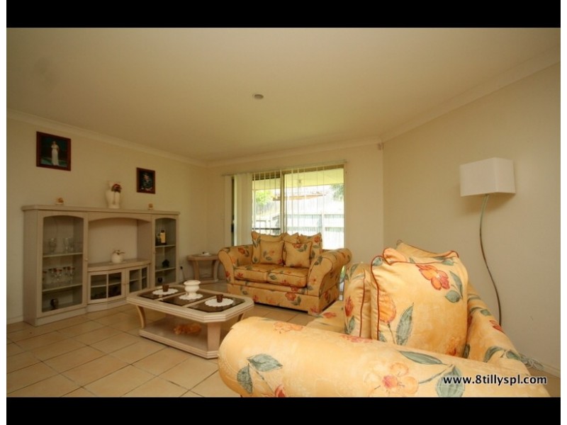 8 Tillys Place, Burleigh Heads QLD 4220