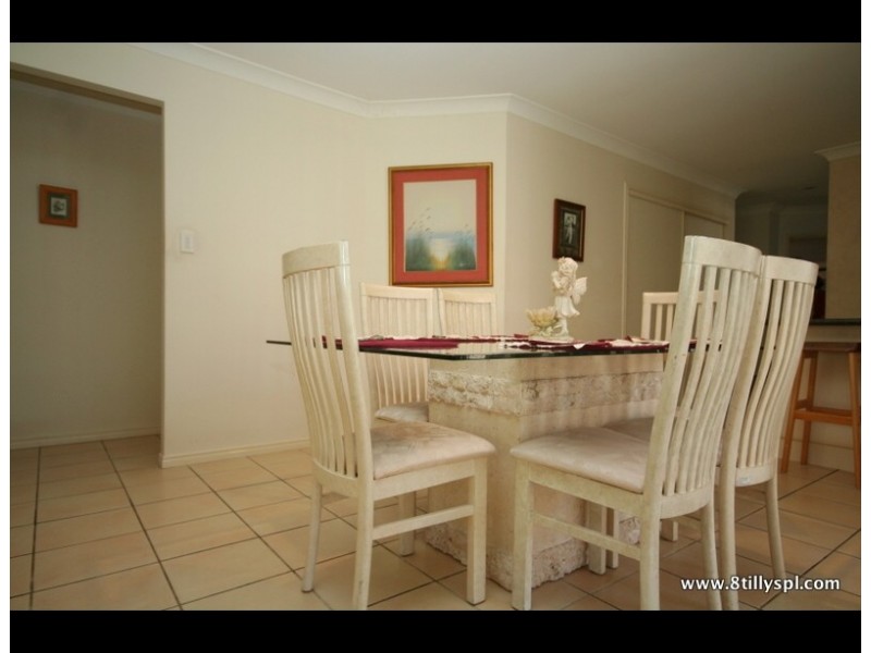 8 Tillys Place, Burleigh Heads QLD 4220