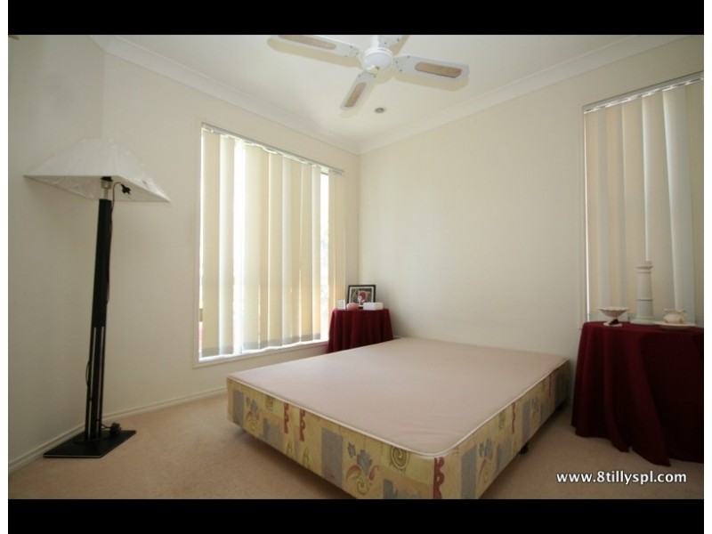 8 Tillys Place, Burleigh Heads QLD 4220