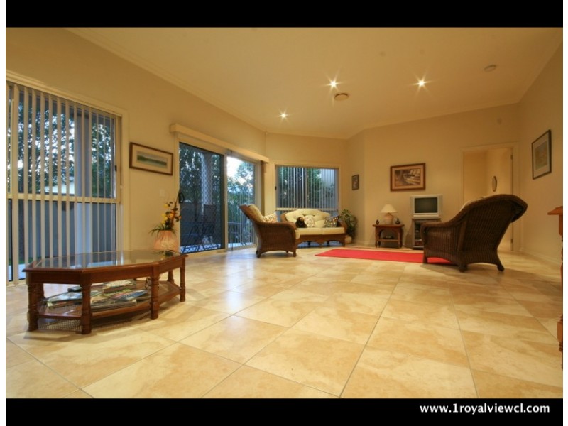 1B Royal View Cl, Burleigh Heads QLD 4220