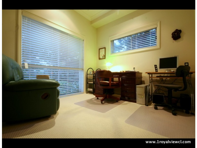 1B Royal View Cl, Burleigh Heads QLD 4220