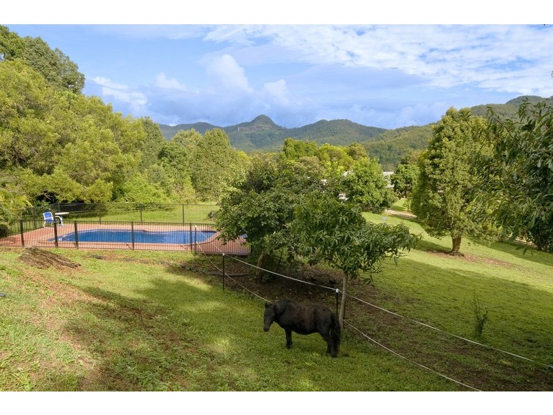 52 Rusty Crt, Tallebudgera Valley QLD 4228