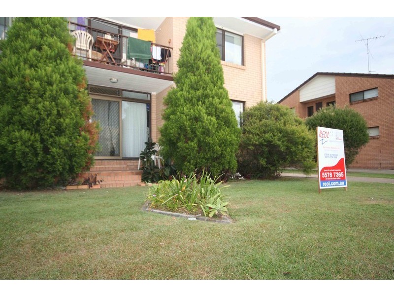 2/48 Oceanic Dr, Mermaid Waters QLD 4218