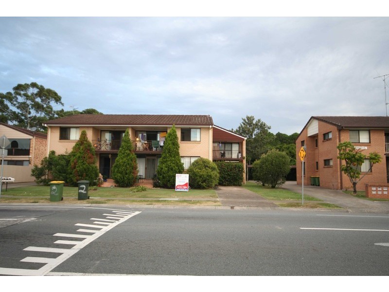 2/48 Oceanic Dr, Mermaid Waters QLD 4218