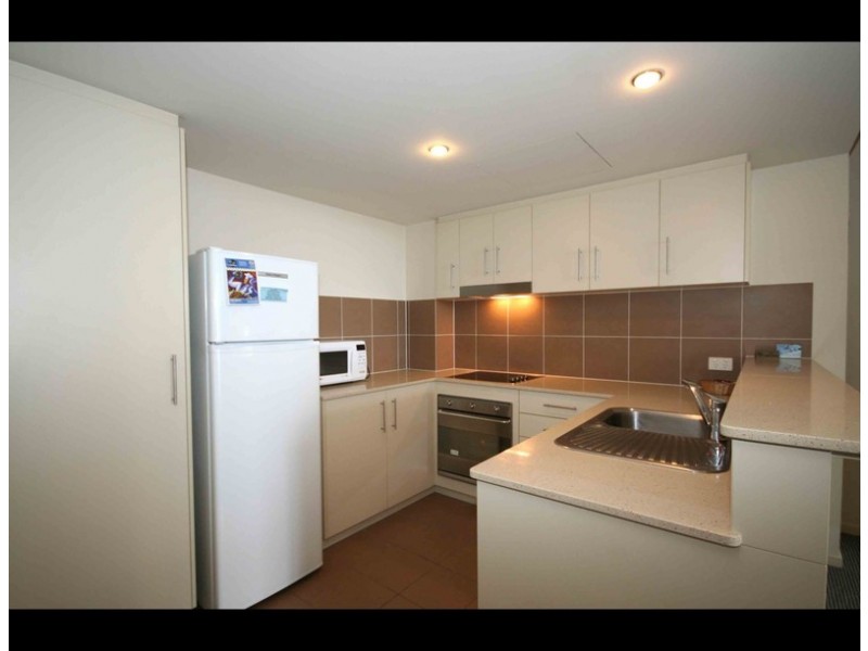 1080/1 Ocean Street, Burleigh Heads QLD 4220