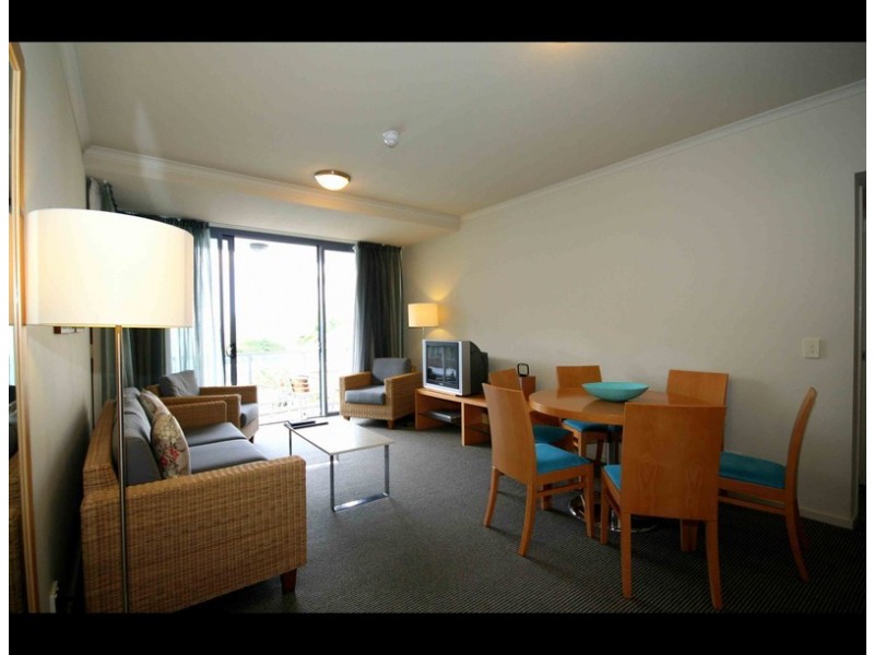 1080/1 Ocean Street, Burleigh Heads QLD 4220