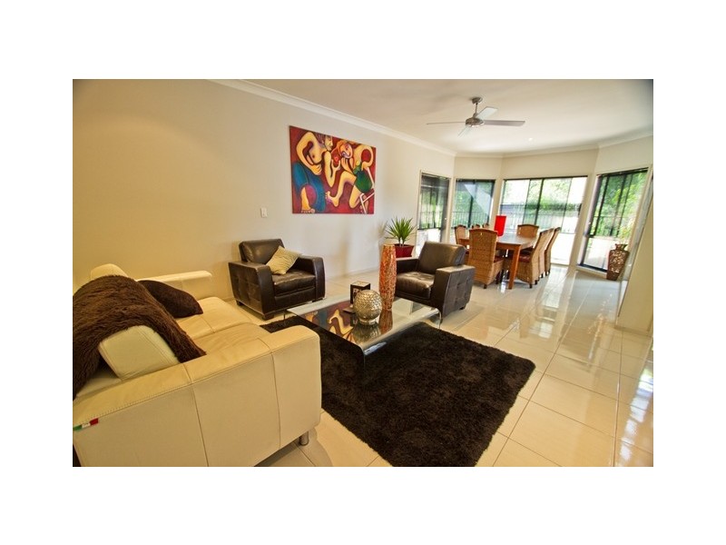 113 Dunlin Drive, Burleigh Waters QLD 4220