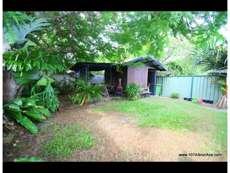 107 Albion Avenue, Miami QLD 4220