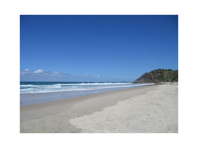 107 Albion Avenue, Miami QLD 4220