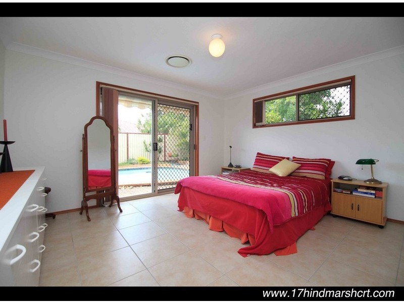 17 Hindmarsh Court, Robina QLD 4226