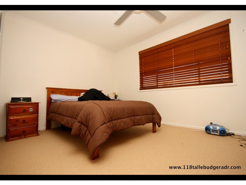 118 Tallebudgera Drive, Palm Beach QLD 4221