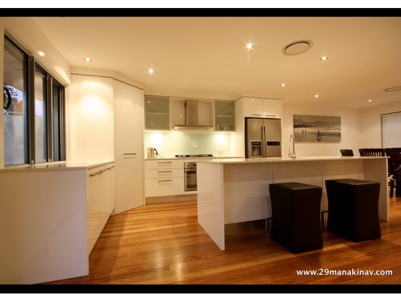 29 Manakin Avenue, Burleigh Waters QLD 4220