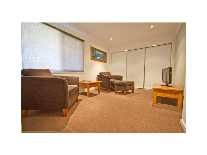 29 Manakin Avenue, Burleigh Waters QLD 4220