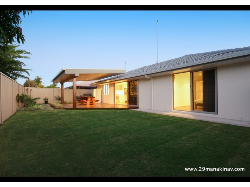 29 Manakin Avenue, Burleigh Waters QLD 4220