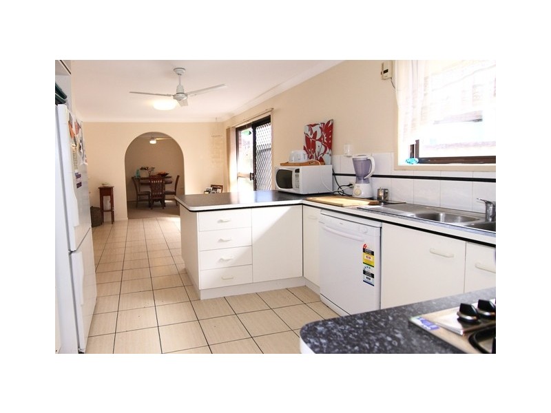 7 Joan Street, Burleigh Waters QLD 4220