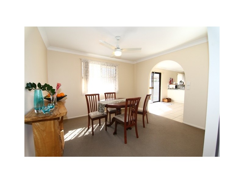 7 Joan Street, Burleigh Waters QLD 4220