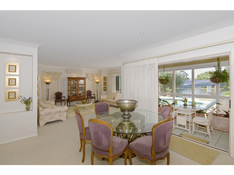 116 Dunlin Drive, Burleigh Waters QLD 4220