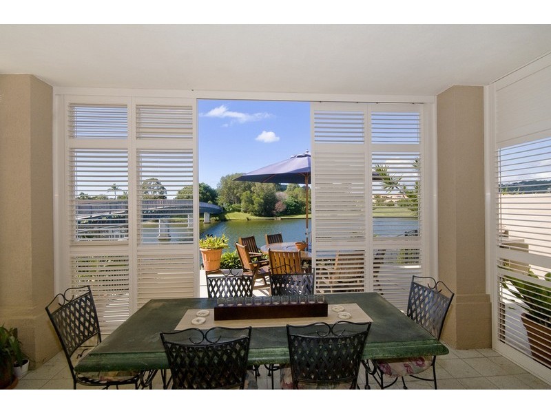 116 Dunlin Drive, Burleigh Waters QLD 4220