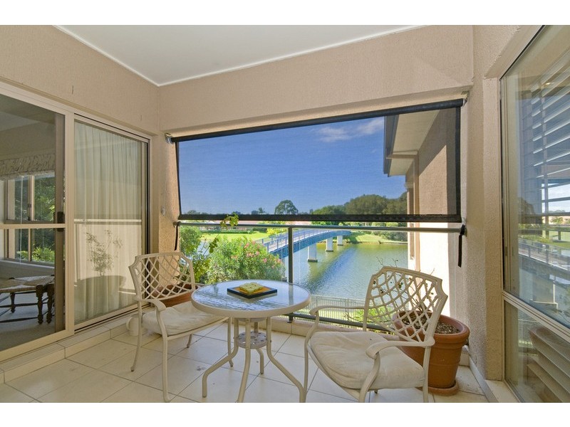 116 Dunlin Drive, Burleigh Waters QLD 4220