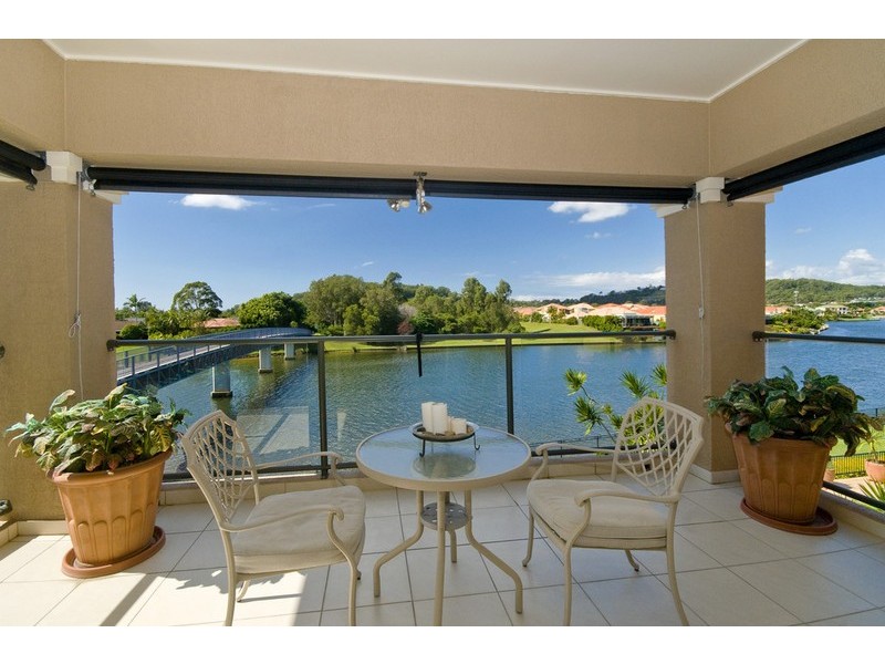 116 Dunlin Drive, Burleigh Waters QLD 4220