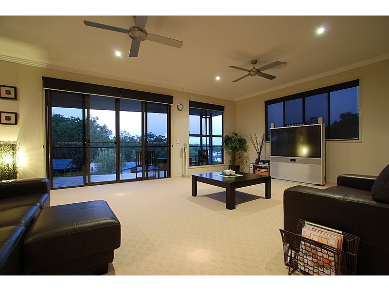 14 Grove Creek Close, Reedy Creek QLD 4227