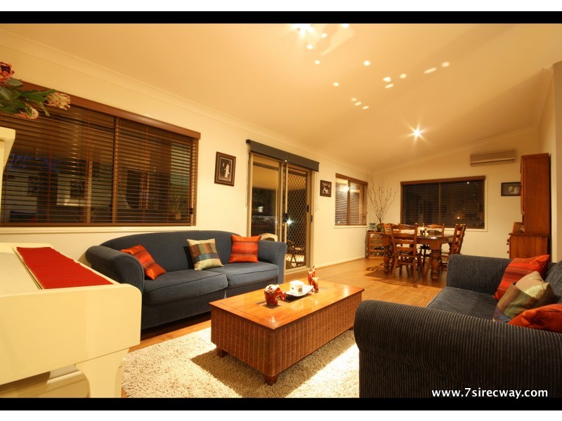 7 Sirec Way, Burleigh Heads QLD 4220