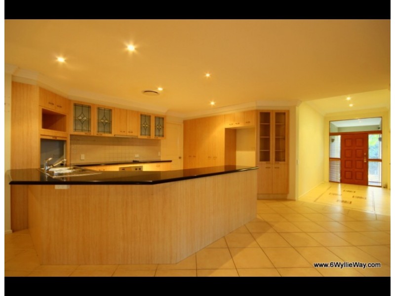 6 Wyllie Way, Reedy Creek QLD 4227
