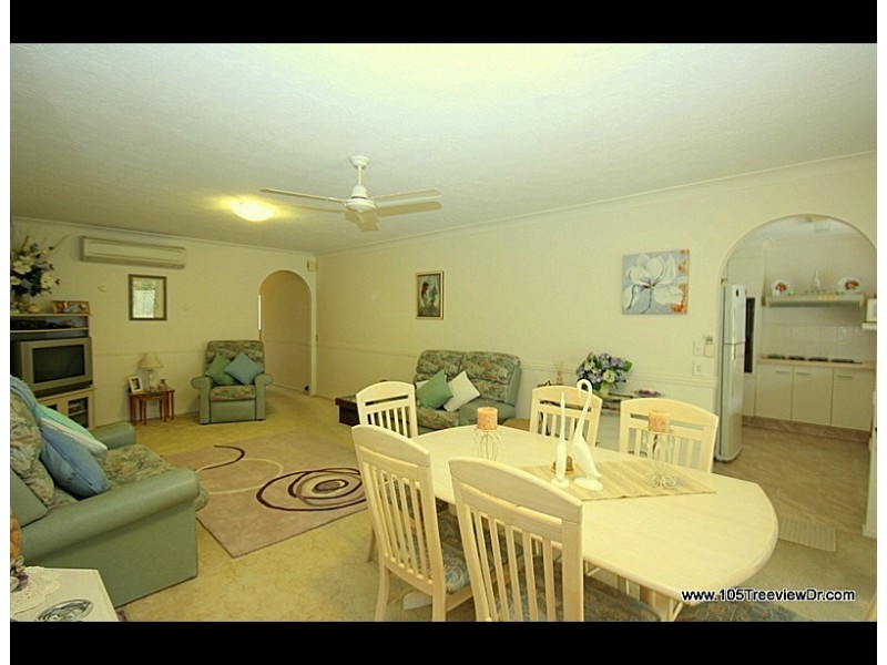 1/105  Treeview Drive, Burleigh Waters QLD 4220