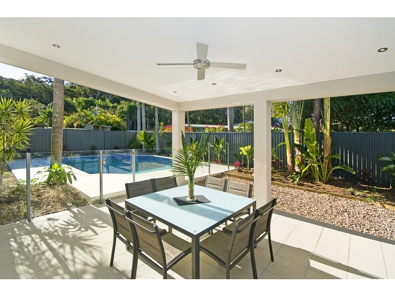 13 Grebe Place, Burleigh Waters QLD 4220