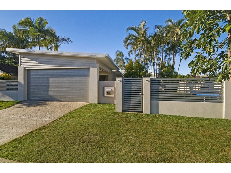 13 Grebe Place, Burleigh Waters QLD 4220