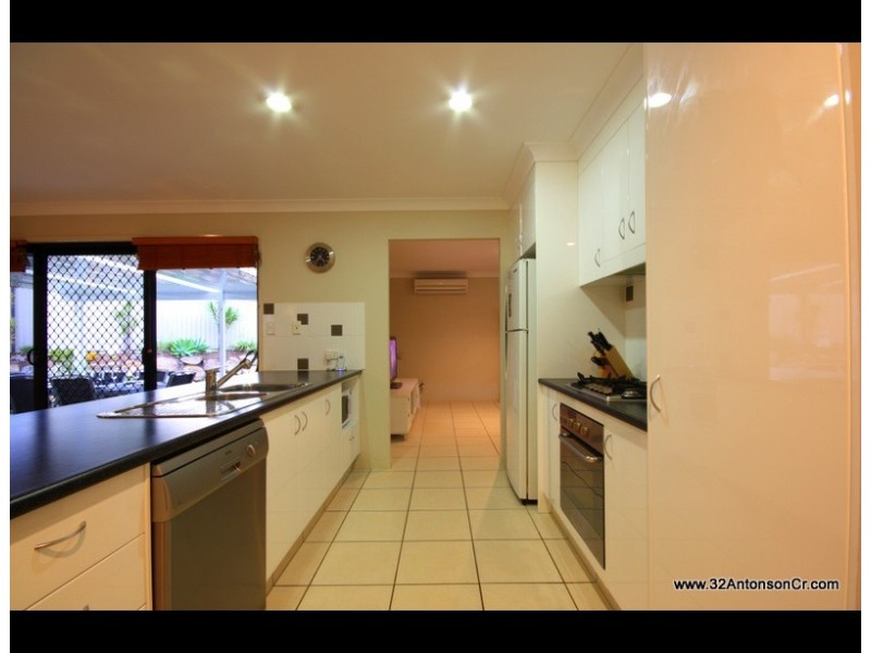 32  Antonson Crescent, Mudgeeraba QLD 4213