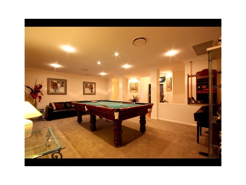 28 Sea Eagle Drive, Burleigh Waters QLD 4220