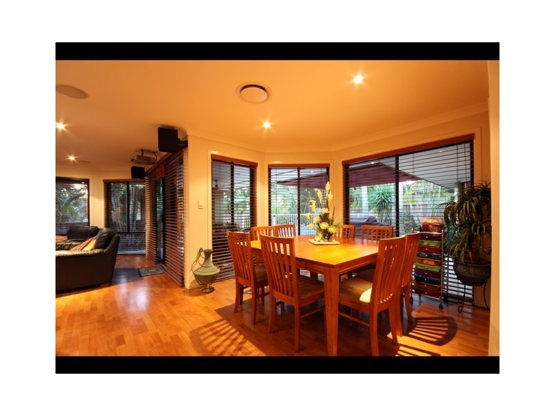 28 Sea Eagle Drive, Burleigh Waters QLD 4220