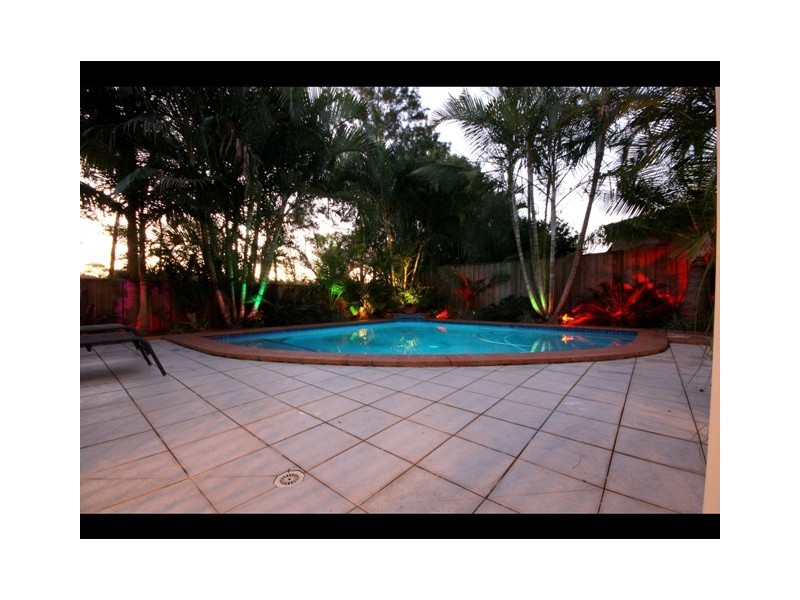 28 Sea Eagle Drive, Burleigh Waters QLD 4220