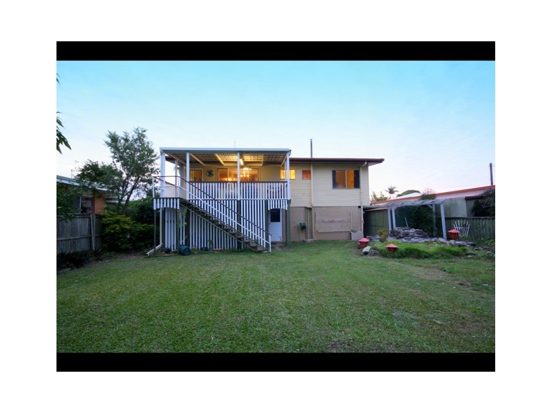 7 Clinton Avenue, Burleigh Waters QLD 4220