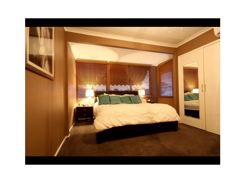 7 Clinton Avenue, Burleigh Waters QLD 4220