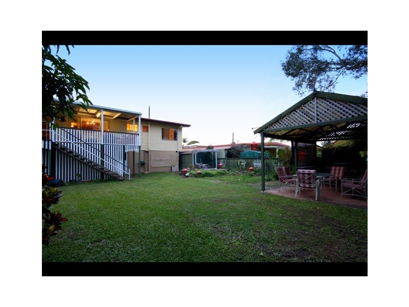 7 Clinton Avenue, Burleigh Waters QLD 4220