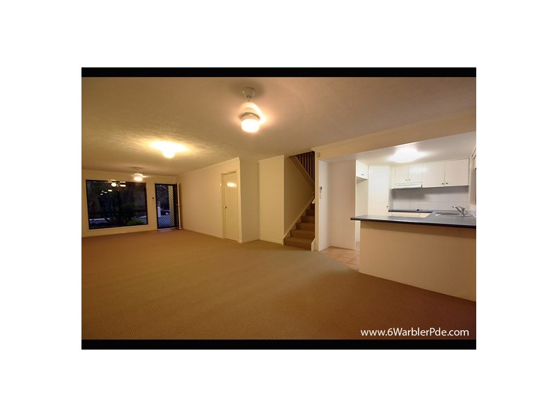 4/6 Warbler Parade, Varsity Lakes QLD 4227