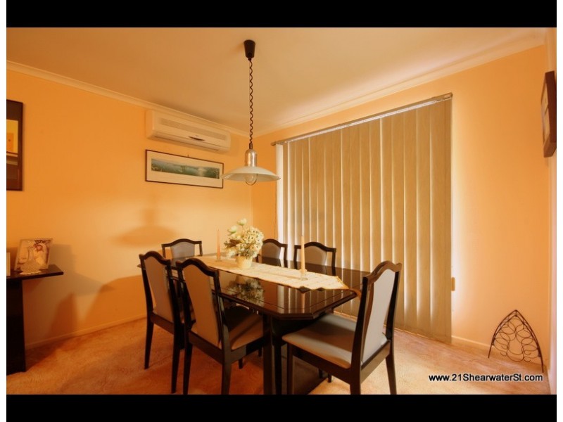 21 Shearwater Street, Burleigh Waters QLD 4220