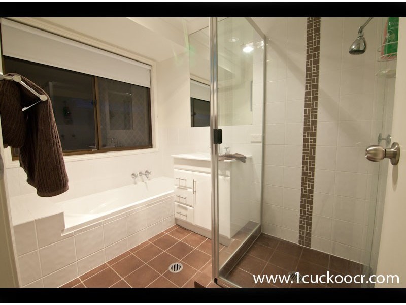 1 Cuckoo Crescent, Burleigh Waters QLD 4220