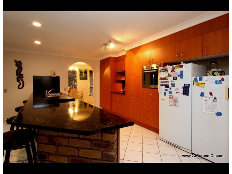 23 Coronet Crescent, Burleigh Waters QLD 4220