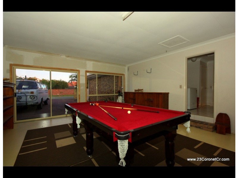 23 Coronet Crescent, Burleigh Waters QLD 4220